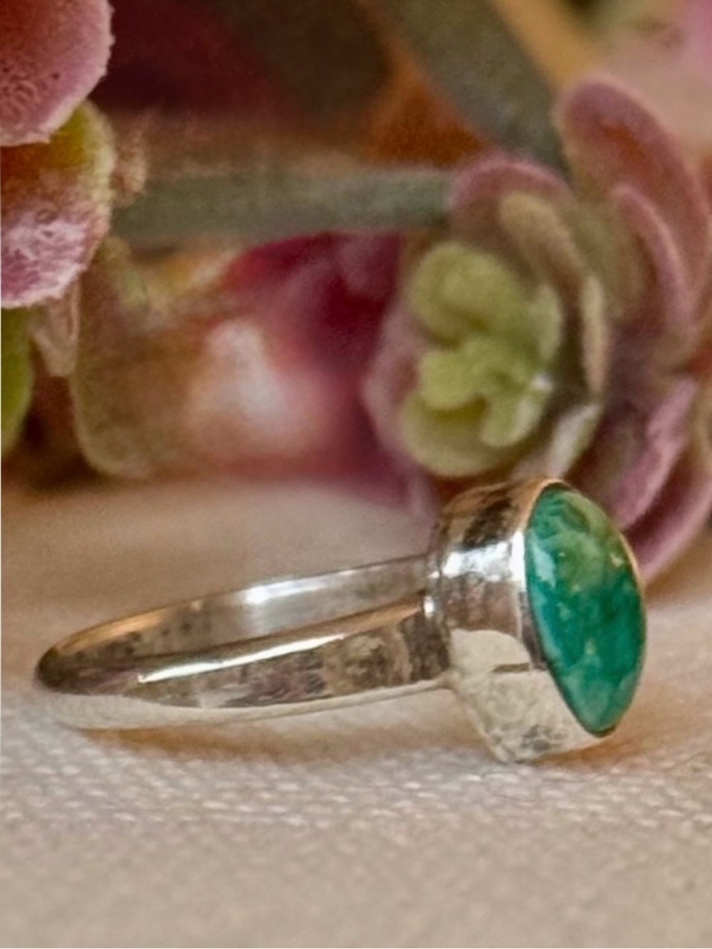 Vintage Genuine Turquoise Oval Cabochon Silver Tone Ring Size 5.5